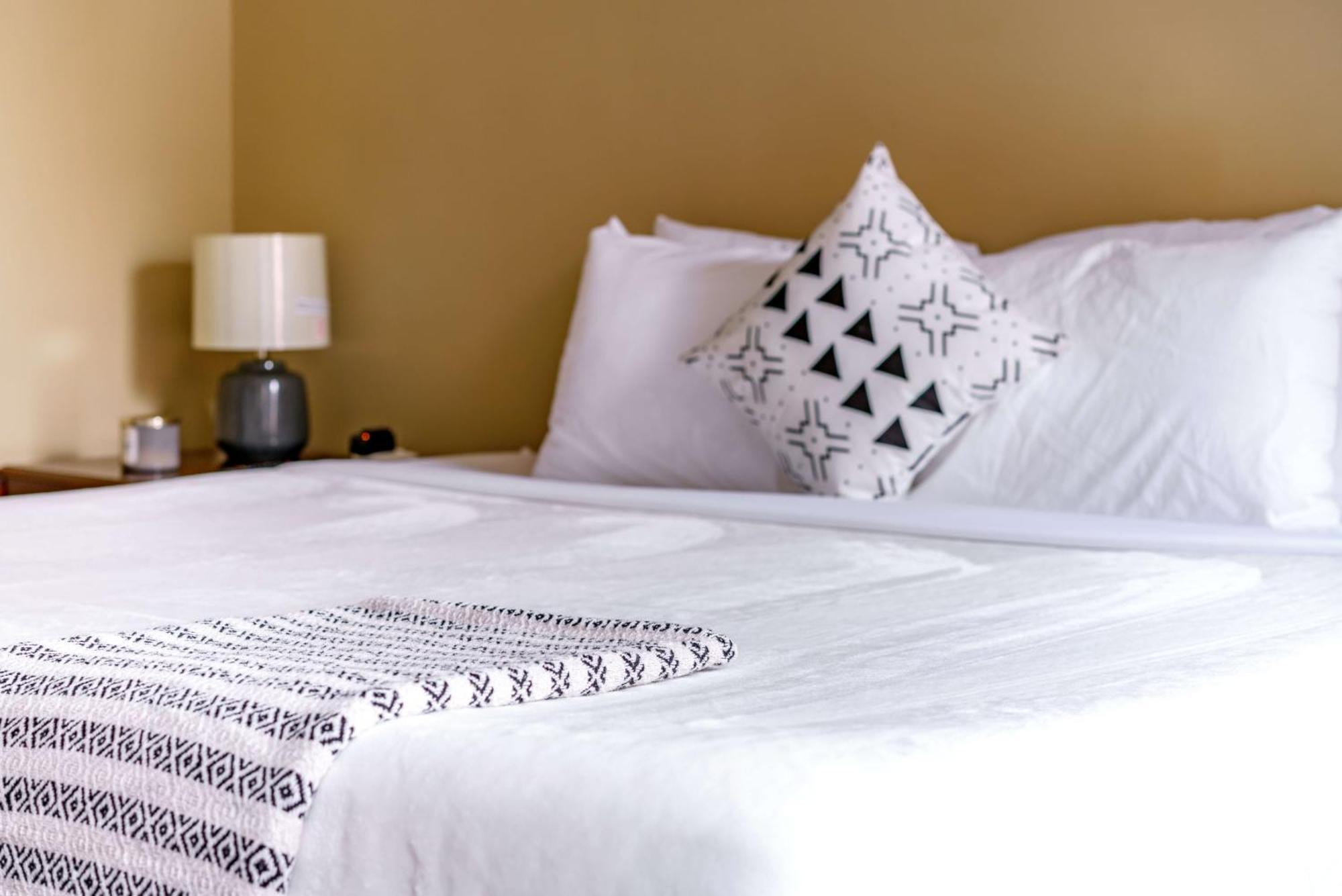 Prime Location Rated Free Parking Clean! Casa vacanze