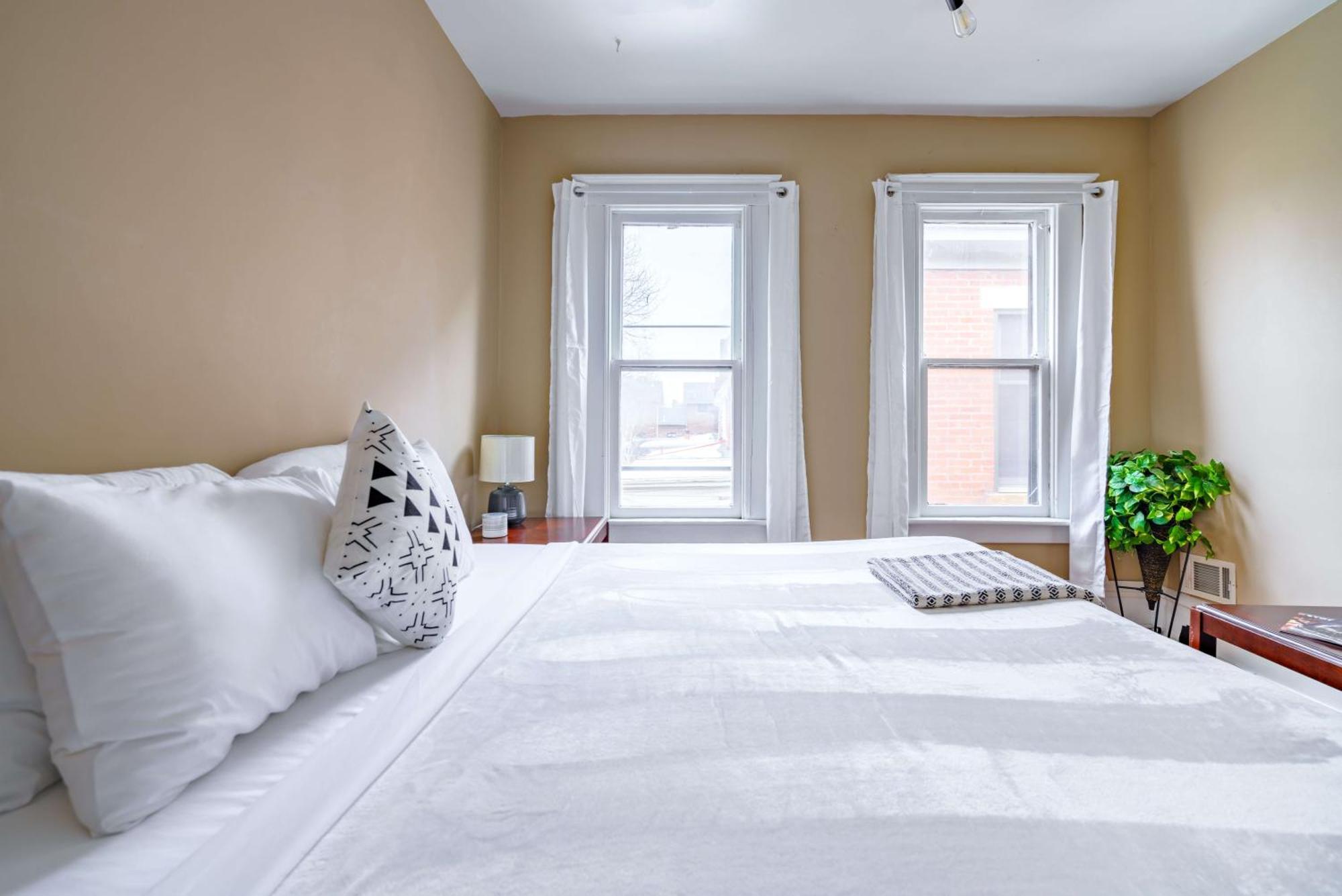 Prime Location Rated Free Parking Clean! Casa vacanze